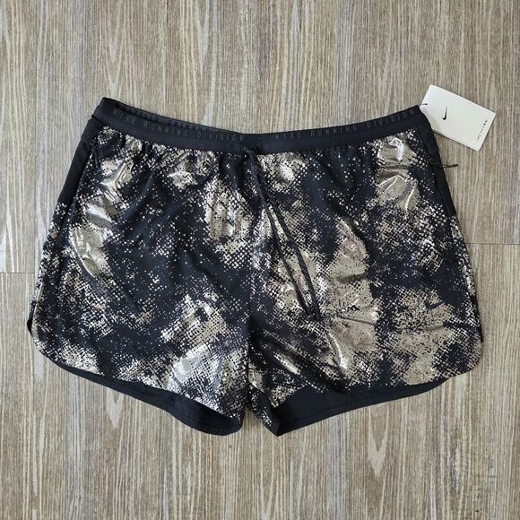 Nike Dri-FIT ADV 4" Brief-Lined Running Division Shorts XL FN3377-010 Black 3M - Picture 1 of 14
